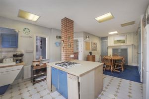 Photo 10- click for photo gallery